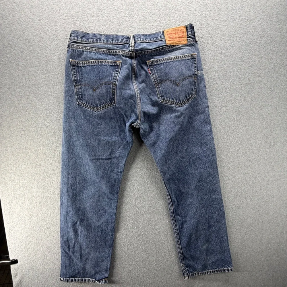 Levis 505 Regular Fit Jeans Mens 35x28 Medium Wash Blue Denim Straight Leg USA